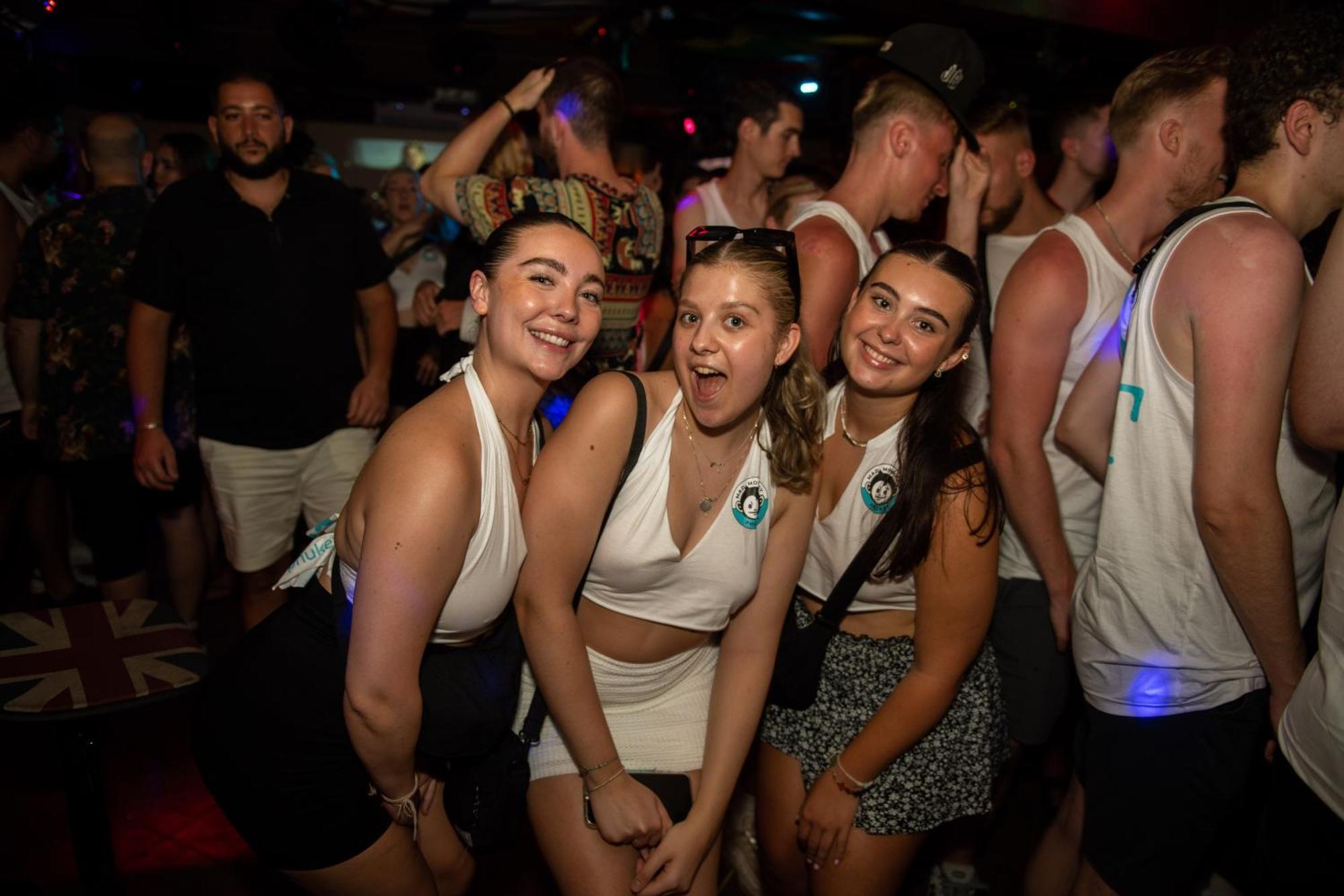 Patong Mad Monkey Phuket 호스텔 외부 사진